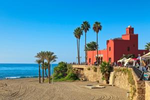 Afbeelding uit fotogalerij van weforyou Two Rooms Terramar Alto with Sea View in Benalmádena