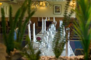 Restaurace v ubytování Camping Männisalu