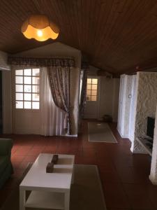 Μια τηλεόραση ή/και κέντρο ψυχαγωγίας στο Populo Beach Attic