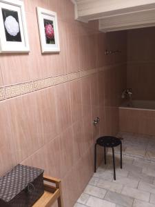 Ένα μπάνιο στο Populo Beach Attic +12 φωτογραφίες