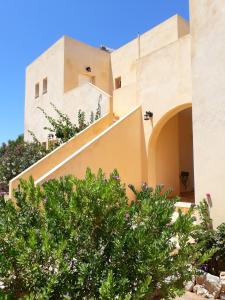 Gallery image of Giannikas Apartments in Livadi