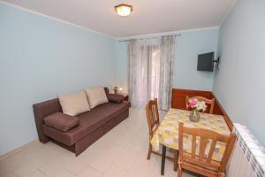 Ein Sitzbereich in der Unterkunft Guest House Katarina