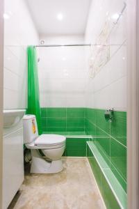 Apartamenty na Moskovskoy 88 tesisinde bir banyo