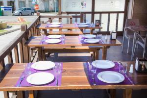 Pensión Restaurante Casa Camiño II餐厅或其他用餐的地方