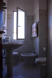 Bathroom sa Hotel La Margherita