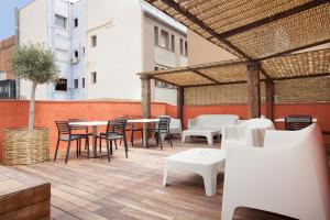 Restaurace v ubytování Enjoybcn Colon Apartments