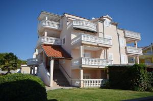 Fotografie z fotogalerie ubytování Apartment Dora v destinaci Vodice
