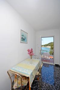 Příroda nedaleko apartmánu + 31 fotografií