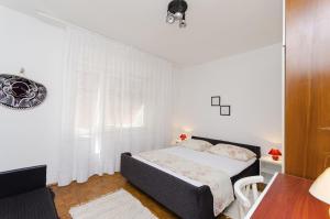 Afbeelding uit fotogalerij van Apartments Jadrana in Novi Vinodolski