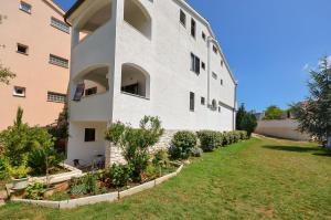 Zahrada ubytování Apartments Dragica