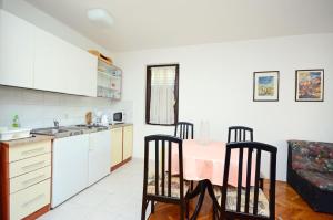 Kuchyň nebo kuchyňský kout v ubytování Apartments Dragica