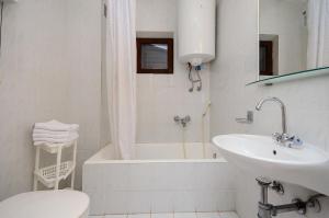 Koupelna v ubytování Apartments Dragica