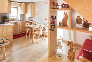 Cucina o angolo cottura di Albergo Diffuso Sauris in Lateis