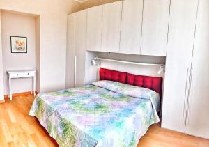Postel nebo postele na pokoji v ubytování Oleandro 2 apartment in Villa Cerutti