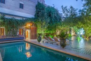 Bazén v ubytování Riad & Spa Laurence Olivier nebo v jeho okolí