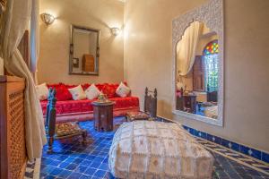 Postel nebo postele na pokoji v ubytování Riad & Spa Laurence Olivier