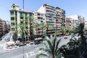 Gallery image of The Lucky Flats - Luceros in Alicante