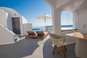 Gallery image of Chic Hotel Santorini in Firostefani