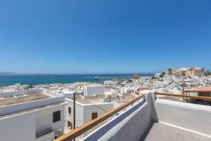 Foto de la galería de Ampelos Suites en Naxos