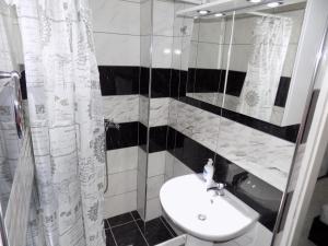 Koupelna v ubytování Niriides Rooms
