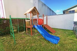 Zona de juegos infantil en Anglesea Motel and Conference Centre