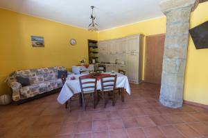 ห้องอาหารหรือที่รับประทานอาหารของ Profetina Village