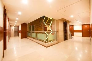 Bazén v ubytování Hotel Regent Grand nebo v jeho okolí