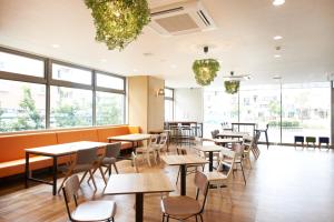 Restoran ili drugo mesto za obedovanje u objektu Hotel Sun Clover Koshigaya Eki mae