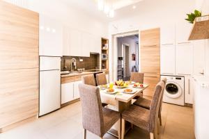 Kuchyňa alebo kuchynka v ubytovaní BpR D8 Premier Apartment