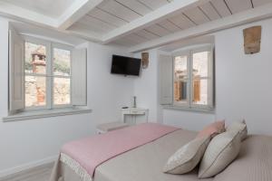 TV a/nebo společenská místnost v ubytování Dubrovnik Sweet House