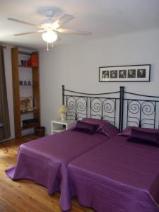 En eller flere senger på et rom på La Posada de San Marcial