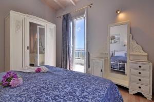 Posteľ alebo postele v izbe v ubytovaní Veroniki Penthouse Deluxe Apartment + 31 fotografií