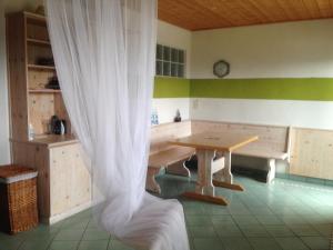Nhà bếp/bếp nhỏ tại Alpengasthof Hoiswirt