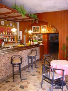 The lounge or bar area at Albergo San Cristoforo