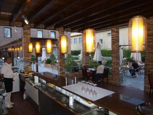 Restaurace v ubytování Dinastia