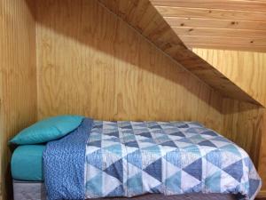 Posteľ alebo postele v izbe v ubytovaní Camping & Hospedaje Rio Laja
