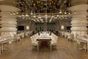 Restaurace v ubytování Delphin Imperial Lara