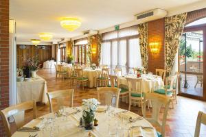 Restaurace v ubytování Fattoria La Principina Hotel & Congress
