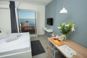 Gallery image of Seaside Luxury Suites in Podstrana