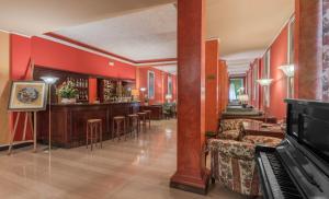 El salón o zona de bar de Hotel Minerva Palace