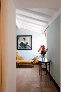 A seating area at Poderi Arcangelo