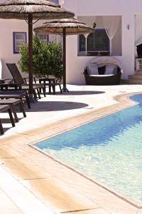 Bazén v ubytování Hotel Anatolia nebo v jeho okolí