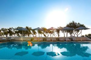 Piscina di Memories Beach Hotel o nelle vicinanze