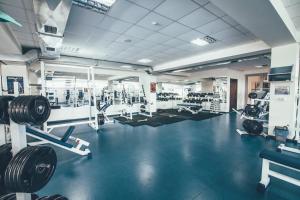 Fitness centrum a/nebo fitness zařízení v ubytování Zinedine Sport-Hotel