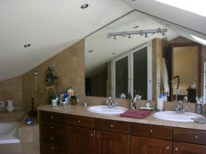 Ein Badezimmer in der Unterkunft Villa Monrepos