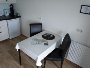 Kuchyň nebo kuchyňský kout v ubytování Hvammból Guesthouse