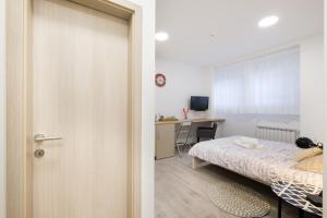 Posteľ alebo postele v izbe v ubytovaní Apartments Lucky Place