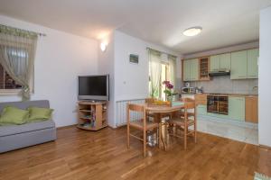 Kuchyňa alebo kuchynka v ubytovaní Apartments in Trogir