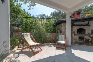 Vonkajšia záhrada v ubytovaní Apartments in Trogir