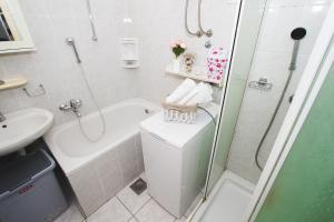 Ванная комната в Apartment Ema